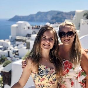 Meet your Posher, Chloe